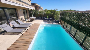 Villa 4 chambres piscine privée à 400m de la plage dans une résidence neuve